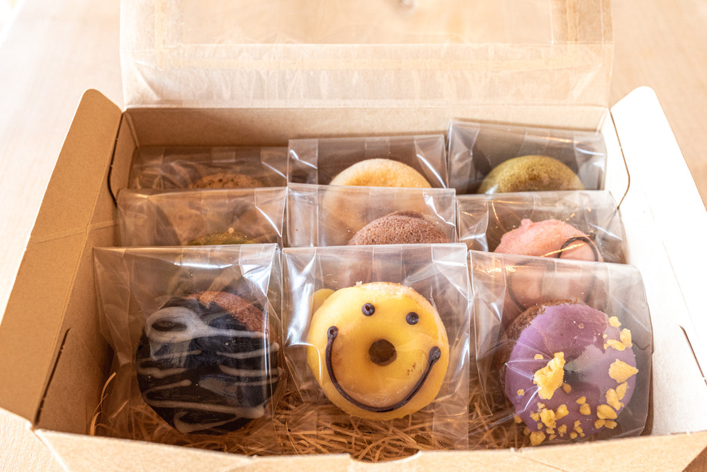 ミニドーナツセット [10-ten-] 10個入ギフトBOX – minaCorale（みなこ